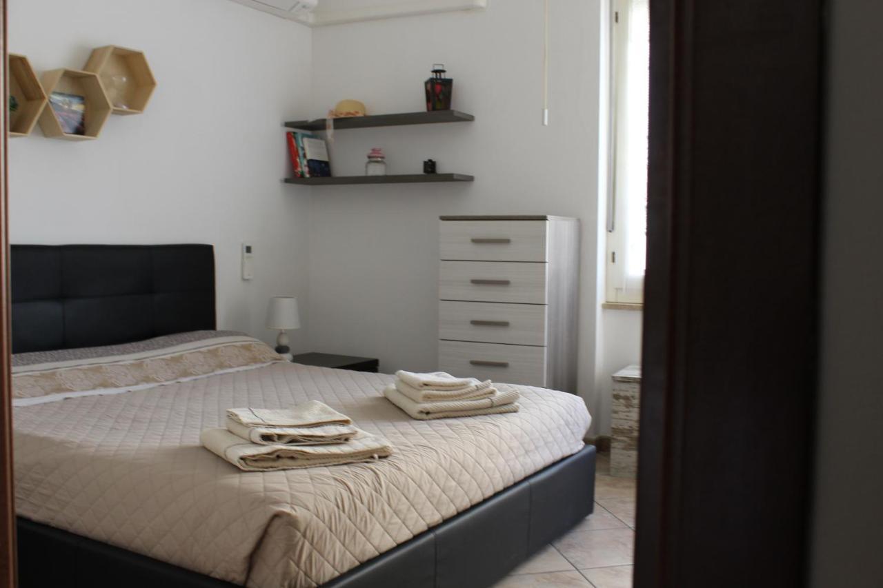 Lovely Sardinia Apartment Porto Torres Exterior photo